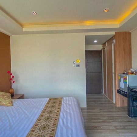 Plearnwan Deluxe Mansion Hotel Bangkok Buitenkant foto