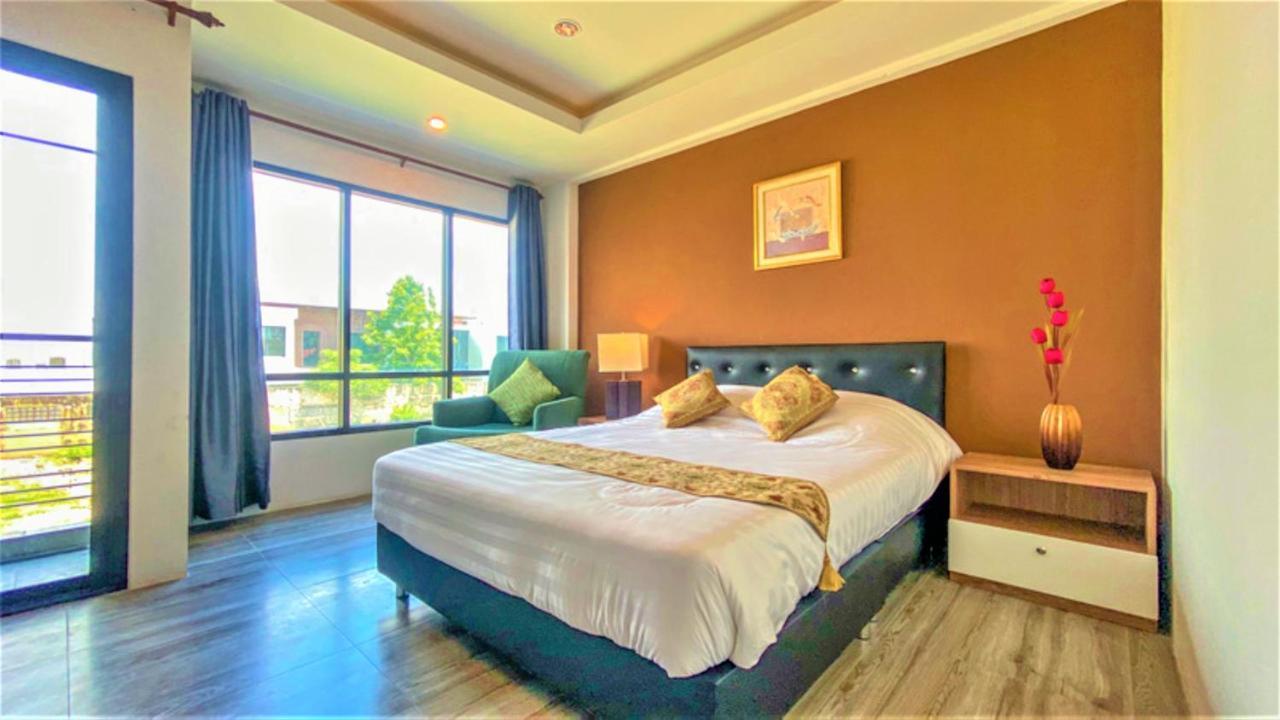 Plearnwan Deluxe Mansion Hotel Bangkok Buitenkant foto
